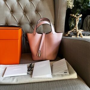 ❌SOLD❌Picotin 18 Rose Sakura PHW Full set + receipt (stamp U)